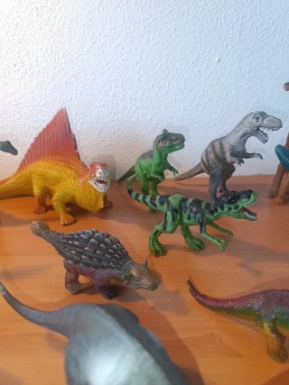 Lote 16 figuras dinosaurios juguete PVC