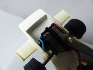 SCALEXTRIC - F1 YARDLEY BRM AÑOS 70 ( BLANCO )
