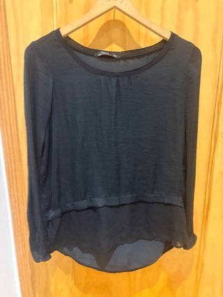 Blusa negra manga larga