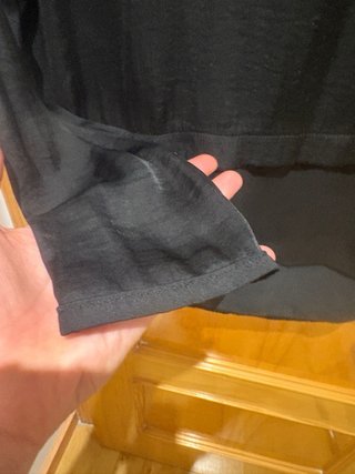Blusa negra manga larga