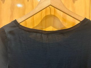 Blusa negra manga larga
