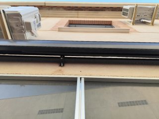 Toldo eléctrico con mando y palo mamual 5m x 3,5m
