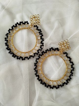Pendientes flamenca alambre y cuentas de vidrio
