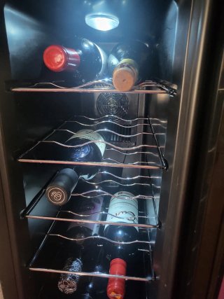 Vinoteca 12 botellas con luz