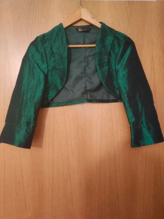 Vestido de fiesta palabra de honor y bolero