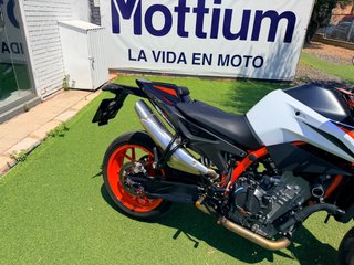 KTM 890 DUKE R