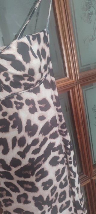 Vestido estampado leopardo sin estrenar