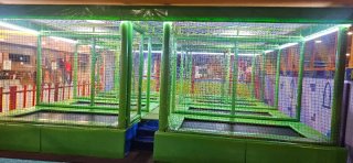 8 Camas Elásticas Infantiles
