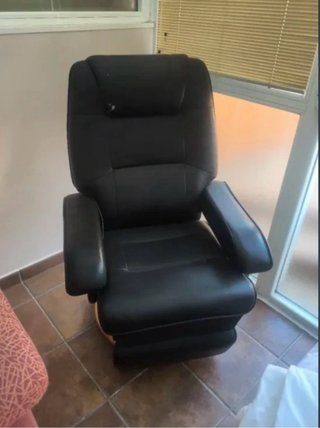 Sillón de piel negro
