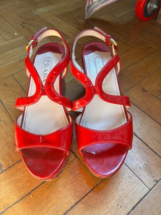 Sandalias Prada Charol Rojo Talla 36