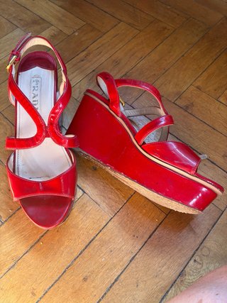 Sandalias Prada Charol Rojo Talla 36