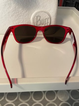 Gafas de sol Brugada rojas y moradas nuevas