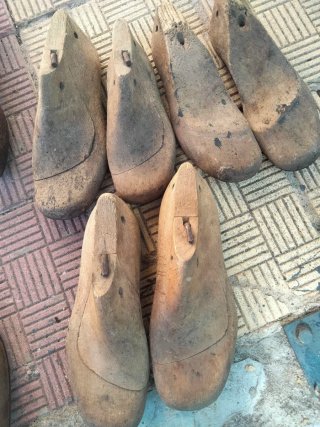 Hormas de zapato antiguas de madera