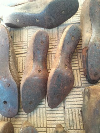 Hormas de zapato antiguas de madera