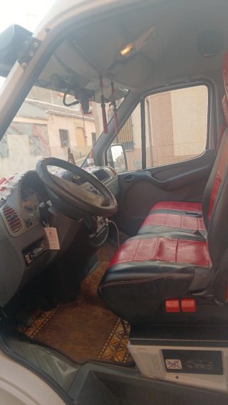Mercedes-Benz eSprinter 2004