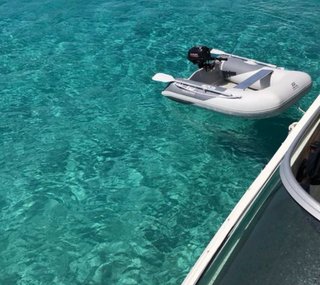 Barco Beneteau Flyer 12 Cabin c/ extras