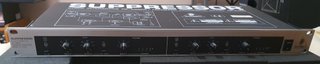 Behringer Supressor DE-2000