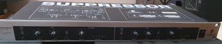 Behringer Supressor DE-2000