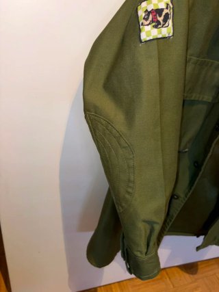 Cazadora militar verde mujer