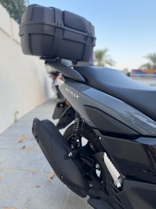 Yamaha Nmax Gris Scooter