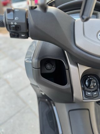 Yamaha Nmax Gris Scooter
