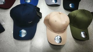 Lote Gorras Nike y The North Face 2x25€