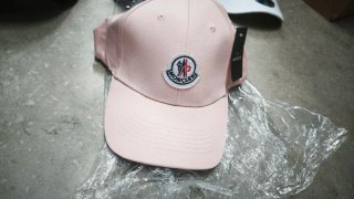 Lote Gorras Nike y The North Face 2x25€