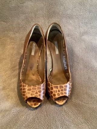 Zapatos Uterqüe Tacón Marrón Cocodrilo