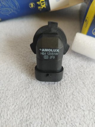 2 Bombillas Amolux Europe 9006 (HB-4)