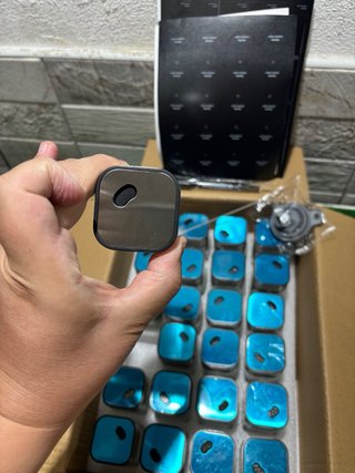 24 botes para especias (vidrio y metal)