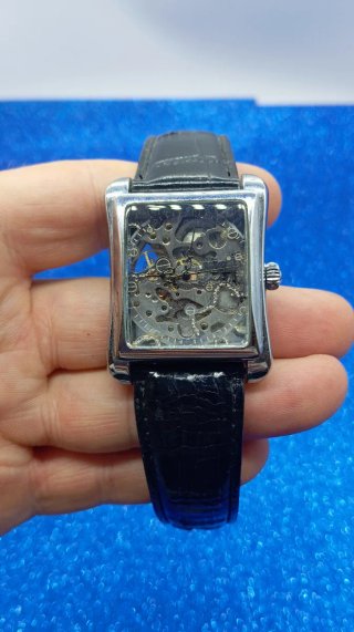Orologio automatico scheletrato