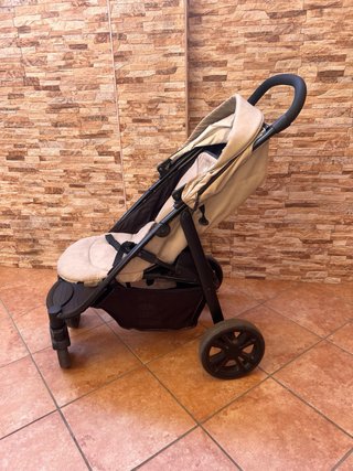 Carro de bebé Joie color beige