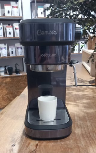 Cafetera Espresso Cecotec Cafelizzia