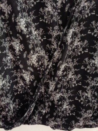 Blusa H&M floral manga larga