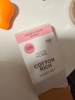 Funda de almohada y sábana con cerezas