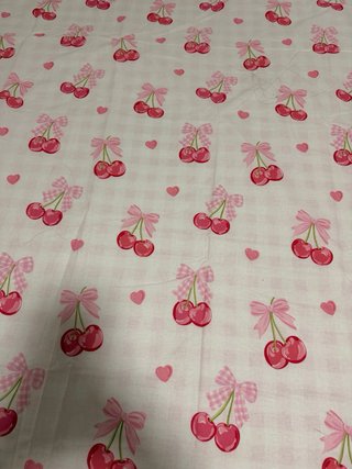 Funda de almohada y sábana con cerezas