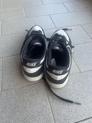 Nike Dunk Low nere e bianche tg. 34