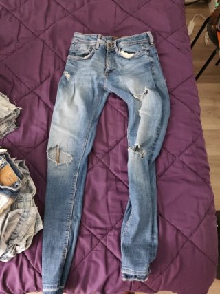 Pantalones vaqueros Pull&Bear negros rotos