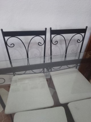 Mesa grande de hierro  forjado y cristal+4 sillas
