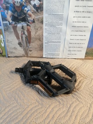 Pedales Plataforma BTWIN 270gr