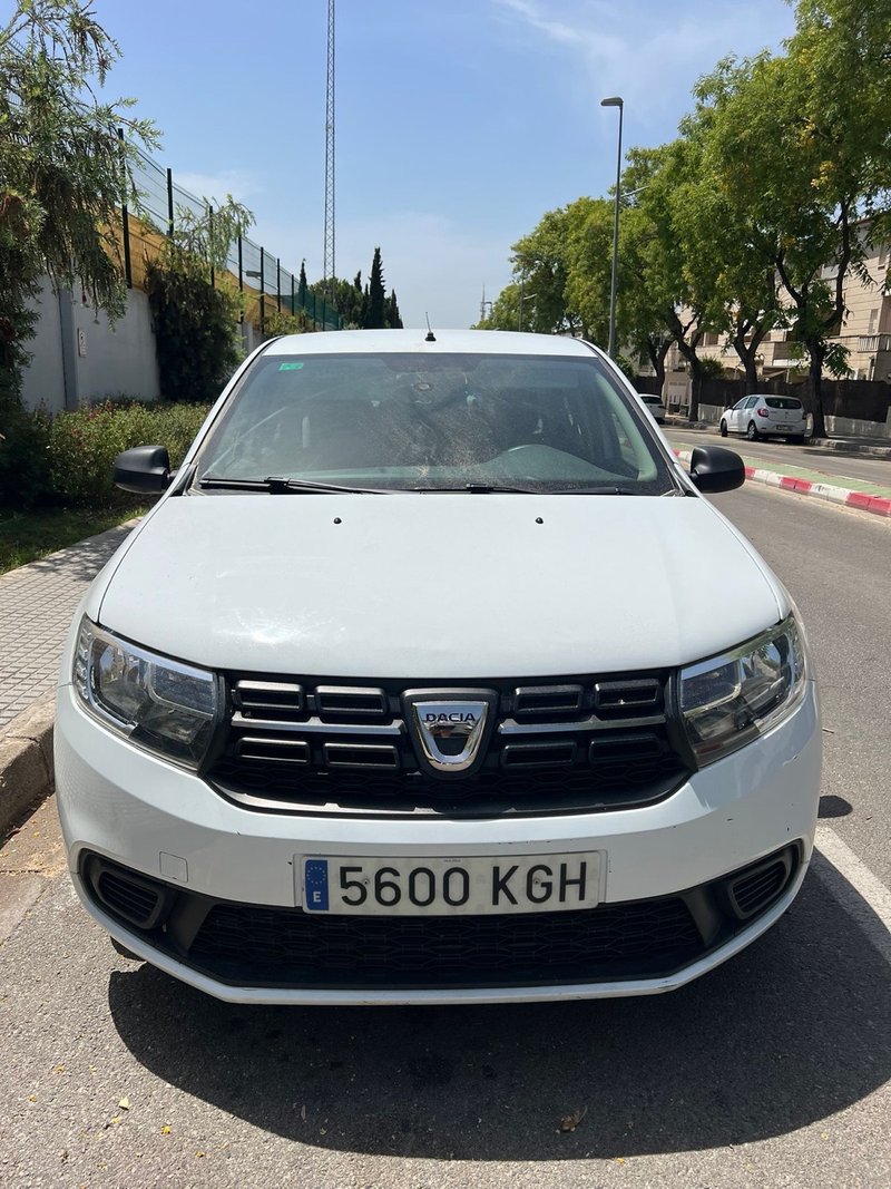 Dacia Logan 2017 - foto 1