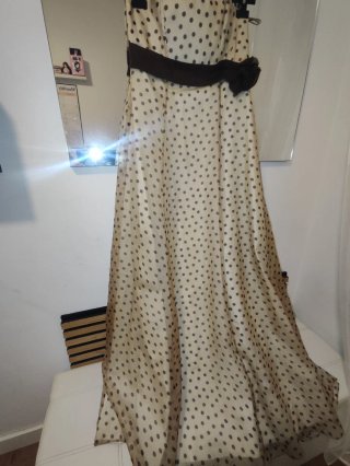 Vestido Purificación García lunares beige