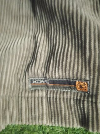Chaqueta de pana verde oliva