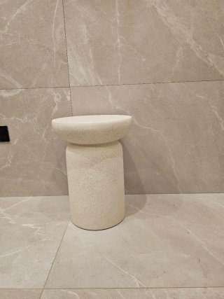 Tavolo Ausiliare in Pietra Beige