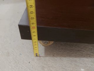 Mesa auxiliar moderna madera y metal