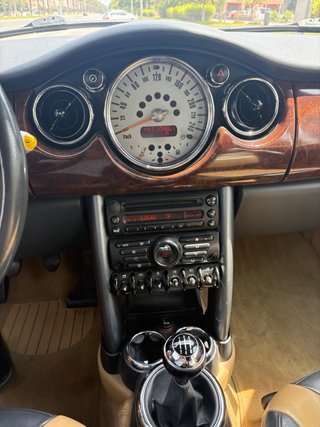 MINI Cooper Cabrio