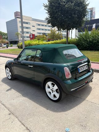 MINI Cooper Cabrio
