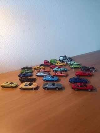 Lote 25 coches de juguete variados
