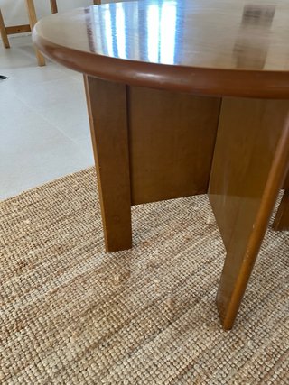 Mesa redonda de madera vintage
