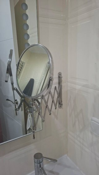 Espejo de pared extensible plateado